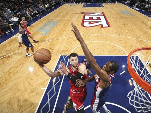 王雅繁仍需 王雅繁仍需